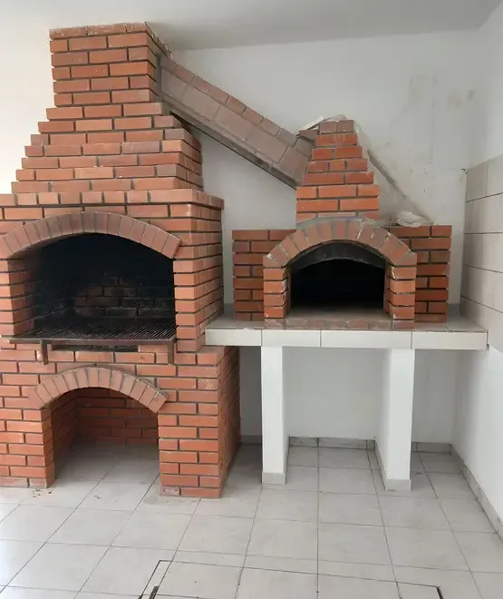 Urgent vila spatioasa