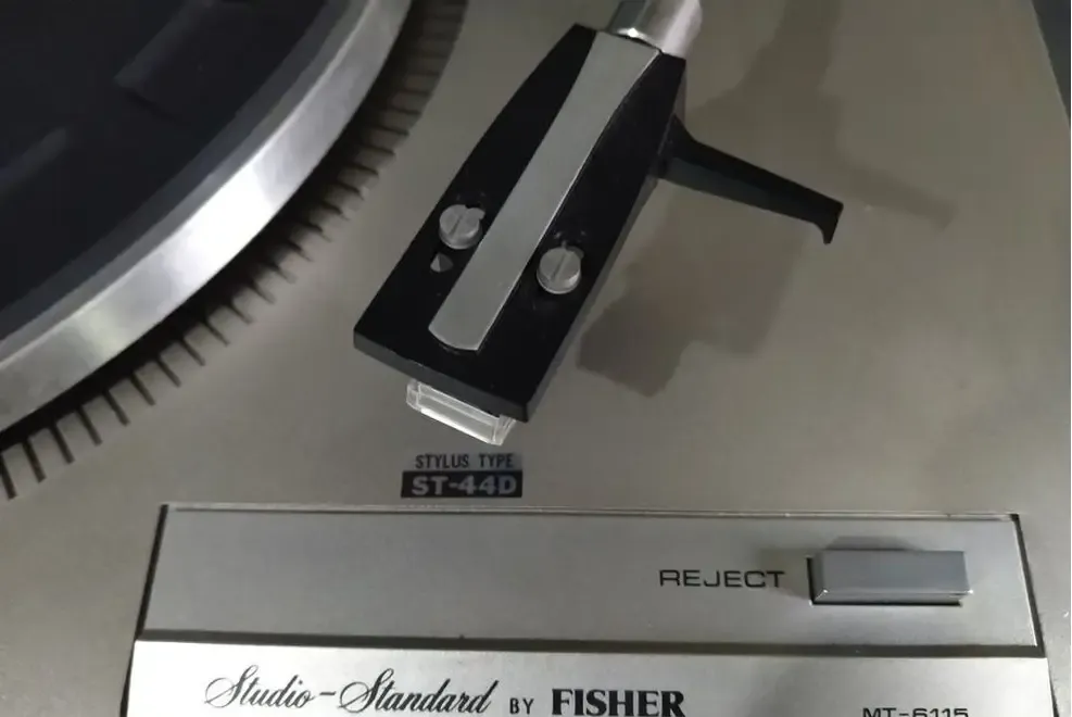 Pick-up Fisher 6115 vintage stereo turntable
