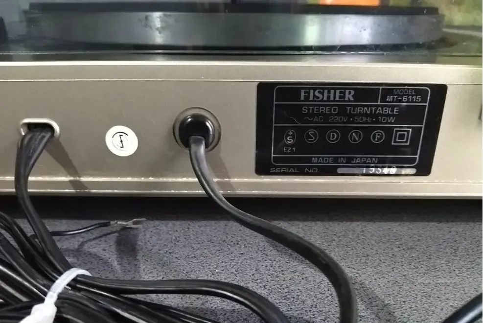 Pick-up Fisher 6115 vintage stereo turntable