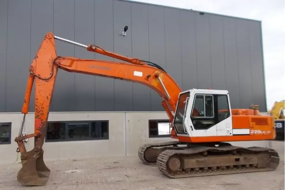 Piese noi de motoare excavatoare Daewoo