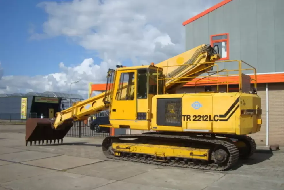 Piese noi de motoare excavatoare EWK