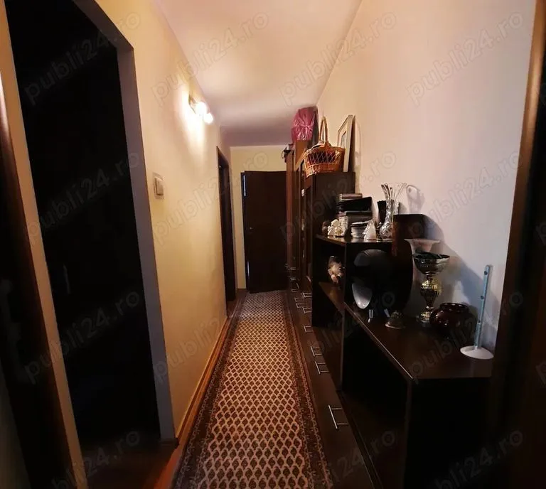 3 camere inchiriere Cultural Obregia