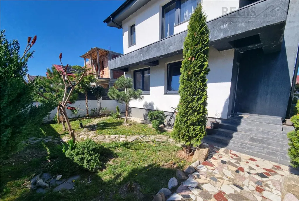 Casa de patru camere zona Ghimbav