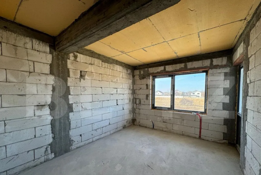 Vila mare 12 camere 450 mp zona Lipovei