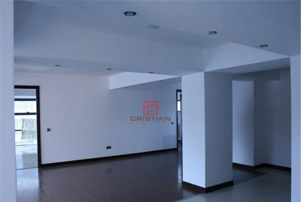 Cladire birouri Unirii Tribunal Nerva Traian Bucuresti