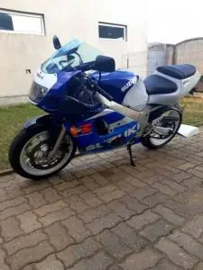 PIESE suzuki gsxr 600 / 750 SRAD