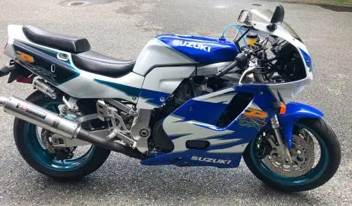 PIESE suzuki gsxr 750 / ulei / lichid