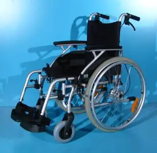 Scaun cu rotile din aluminiu  Drive - latime sezut 42 cm