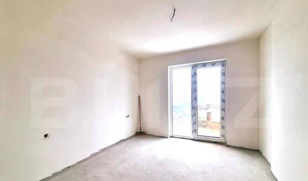 Apartament 2 camere semifinisat etaj intermediar