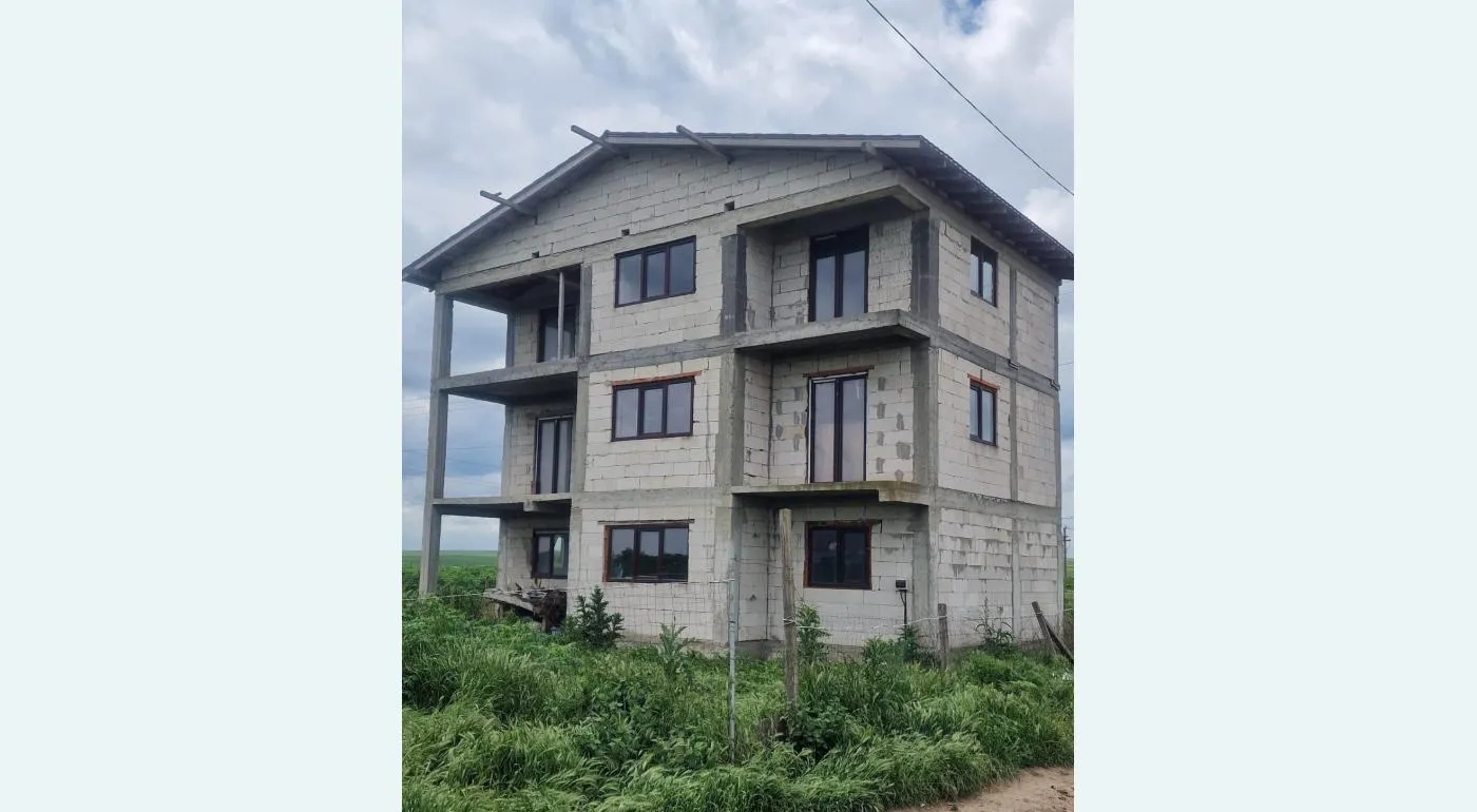 Casa de vinzare P 1 M