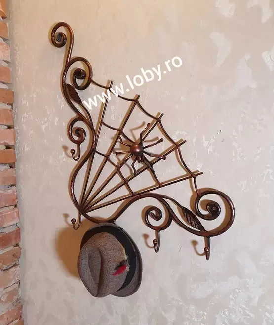 Decoratiune casa paianjenului