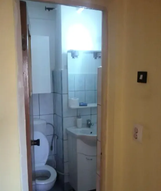 Ofer spre inchiriere ap cu 2 cam Rm Valcea