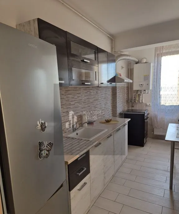 Garsoniera Decomandata 41mp Sector 4 Bulevardul Metal