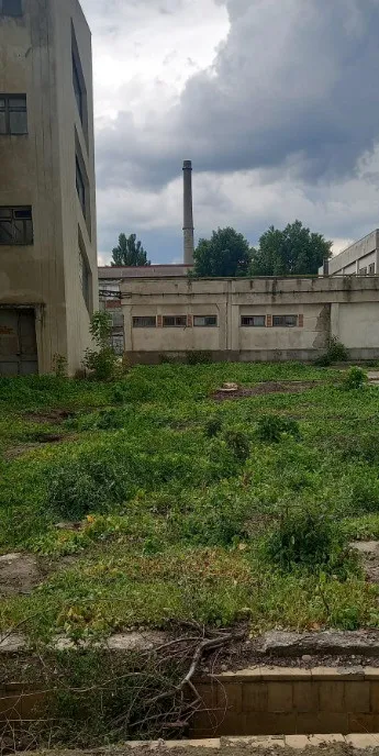 Activ de vanzare la 10 Km de Municipiul Braila 3 Km de Dunare