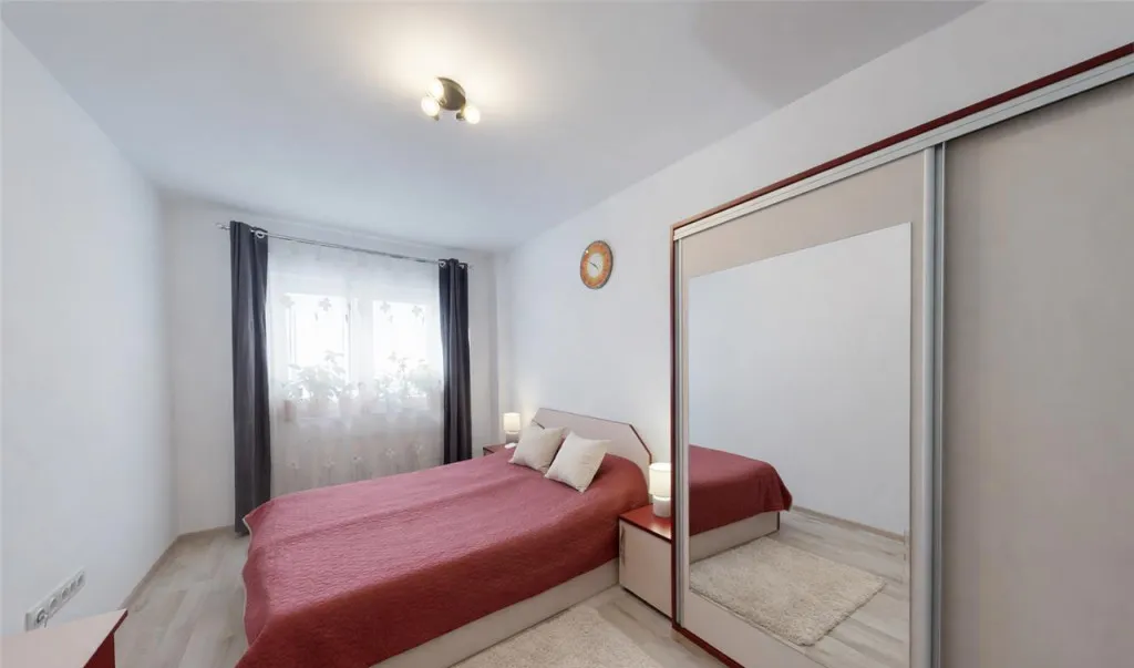 Pe 2 niveluri Penthouse modern la bulevard parcare si boxa