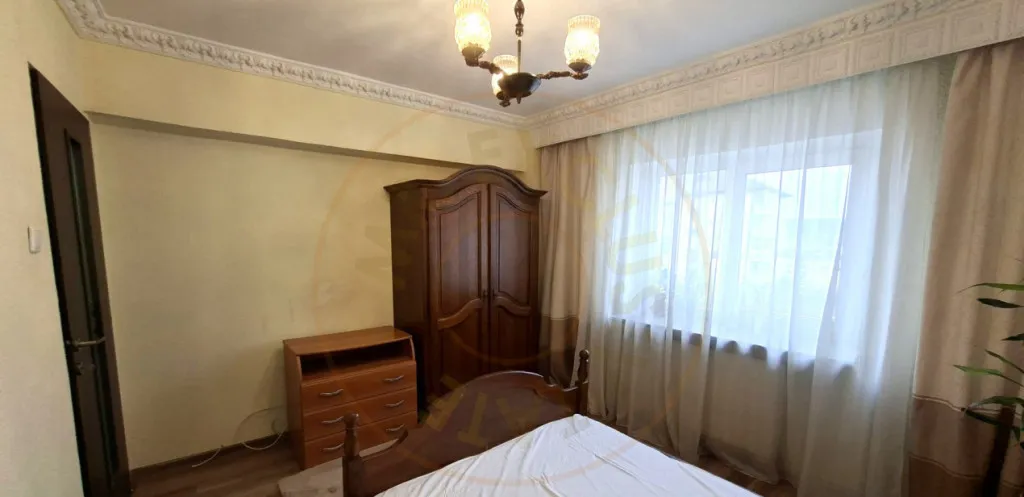 Apartament 4 camere Bascov spatios et 2 centrala termica