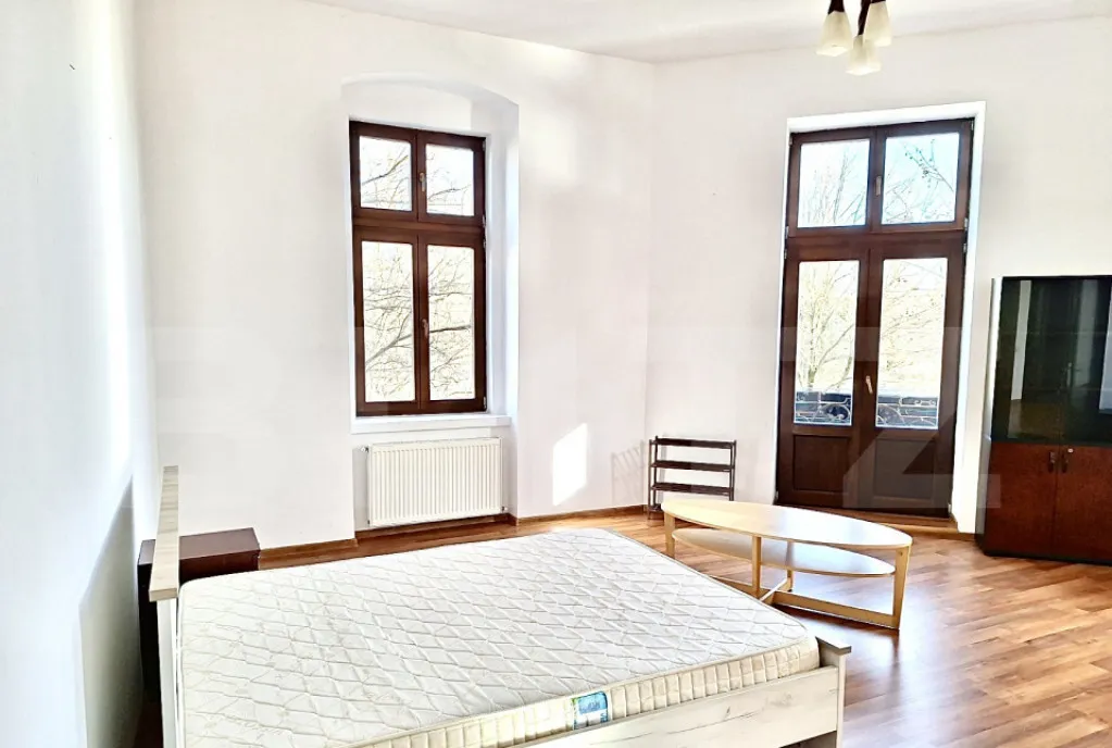 Apartament 4 camere 133 mp zona Centru vedere Bega
