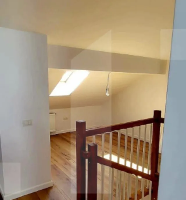 Penthouse de vanzare cu 4 camere etaj 4 zona Dorobantilor