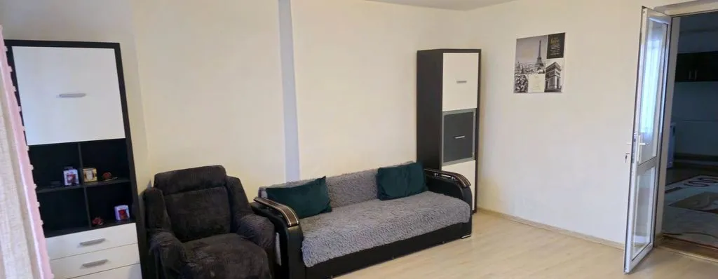 Apartament cu 2 camere la casa 70 mp zona centrala