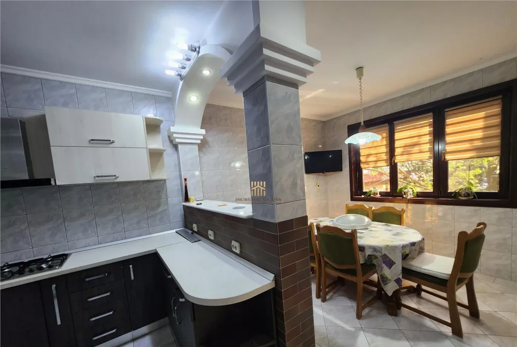 Cladire 600 mp In Suceava De 0727817187