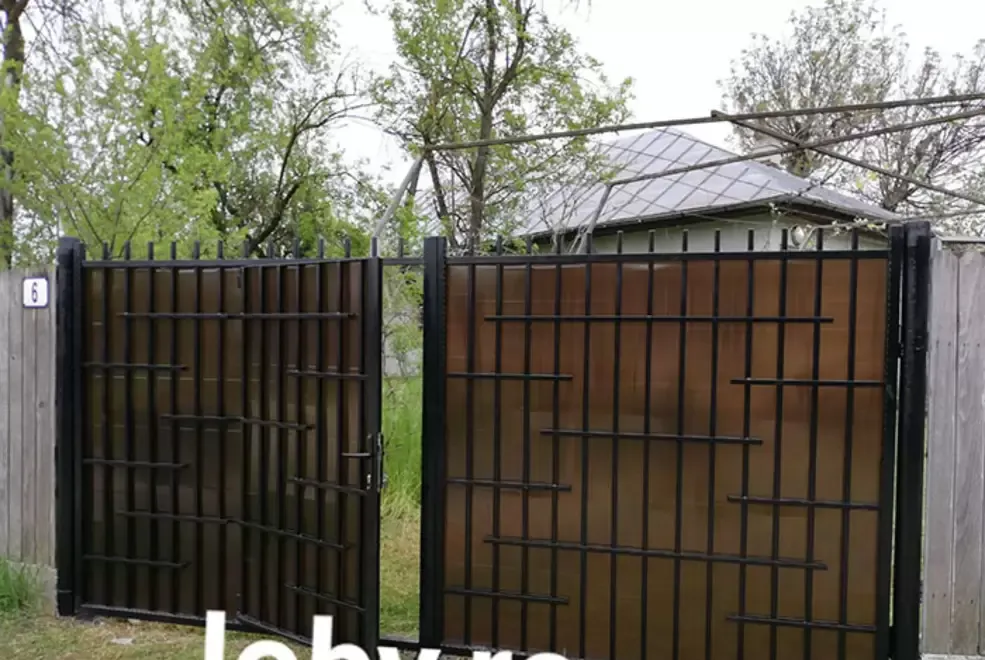 Porti metalice la SUPER PRET