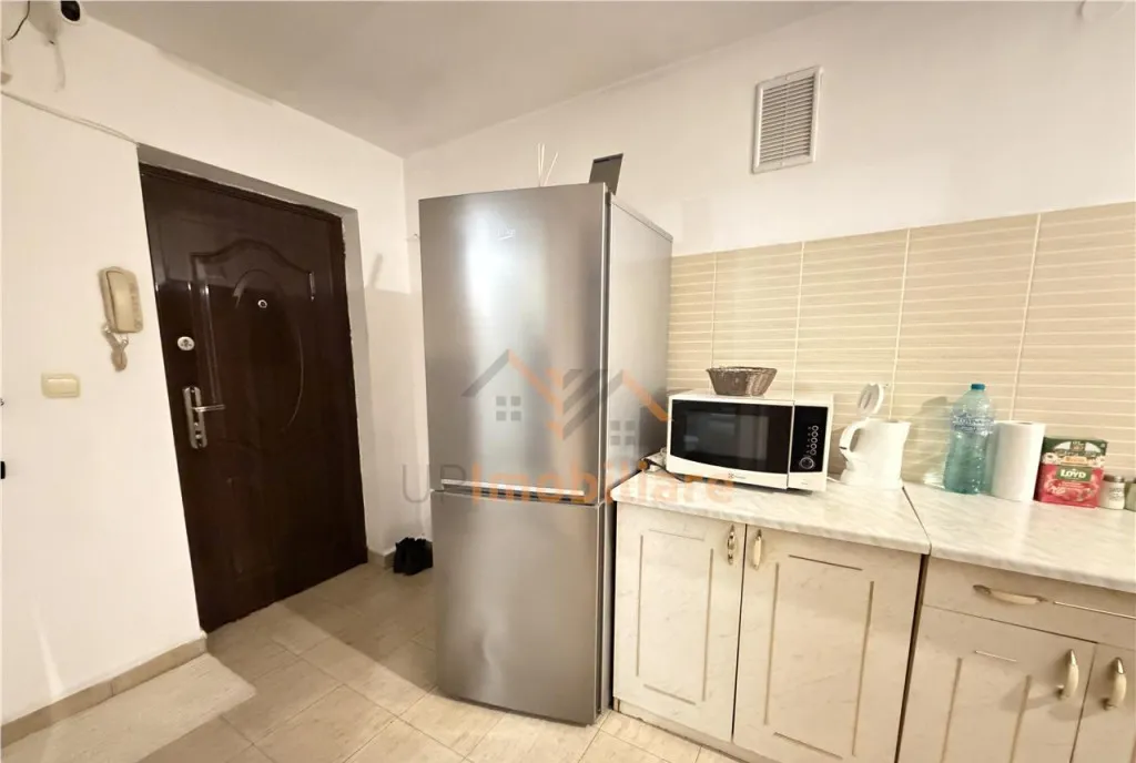 Apartament 1 camera decomandat zona nufarul oradea