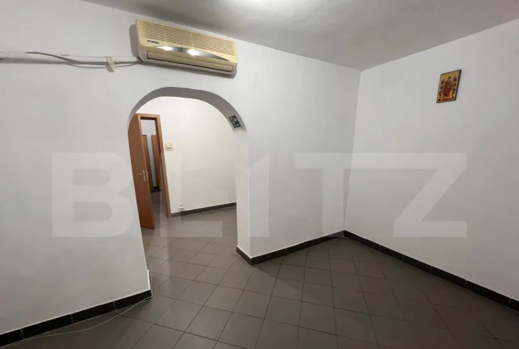 Spatiu comercial 80 mp zona Segarcea Craiovita