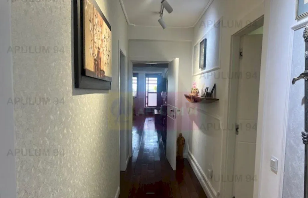 Penthouse Titan Baba Novac