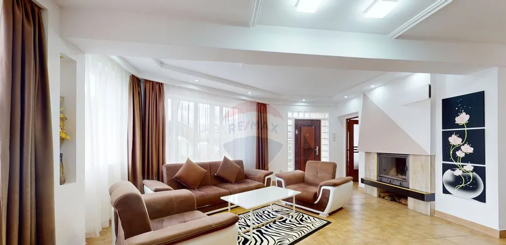 Casa moderna in Cristian Teren suplimentar de 1000