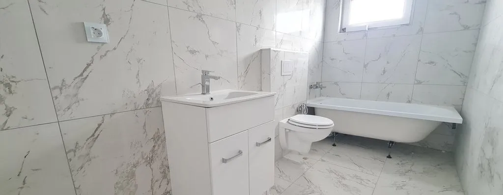 Casa 4 camere un nivel finalizata intabulata cartier Izvo