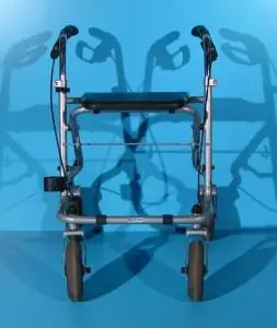 Cadru de mers cu roti varstnici- Drive