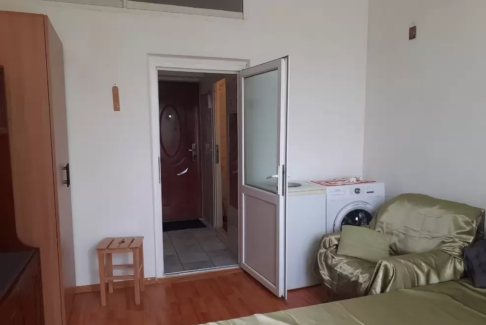 Dau in chirie garsoniera