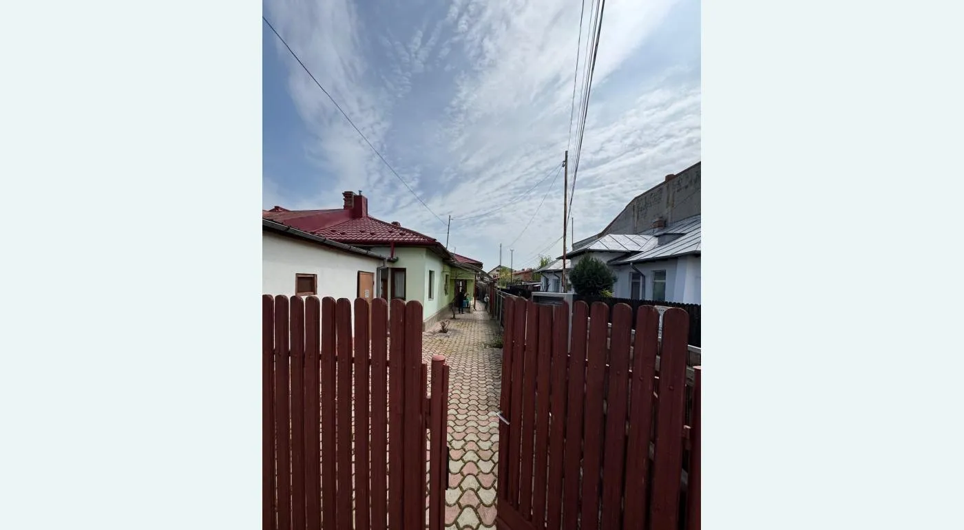 Casa 4 Camere 645 mp Teren - Zona Stadion Ploiesti