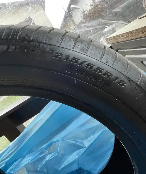 Vand NEXEN 215 55 R18 de vara noi