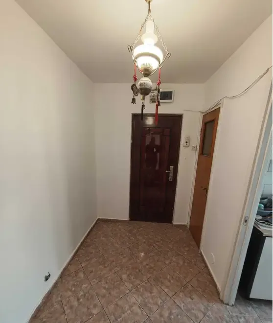 Emil Racovita 3 camere 5 minute de metrou