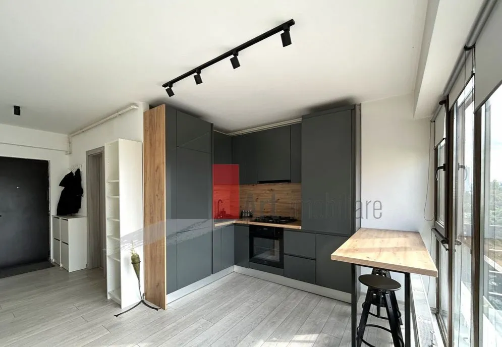 Apartament 3 camere tip Duplex zona Calea Calarasilor/M