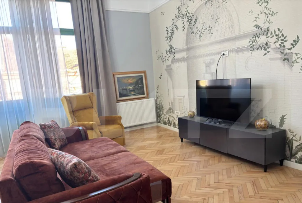 Vila istorica 3 camere 100 mp zona Central