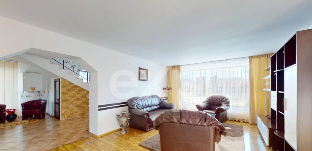 Casa de inchiriat la 25 Km de Brasov Tohanul Nou Bran