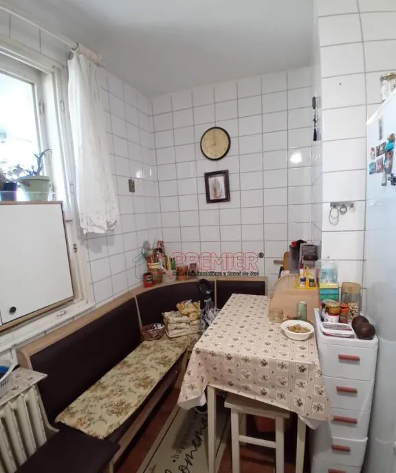 3 Camere Metrou Piata Sudului Bloc 4 Niveluri