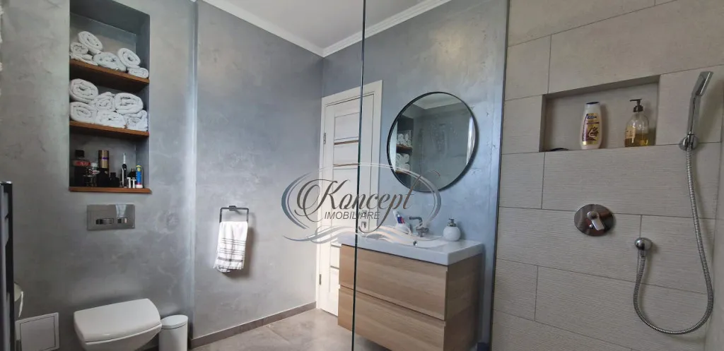 Duplex elegant cu 3 dormitoare si curte generoasa in Voronet