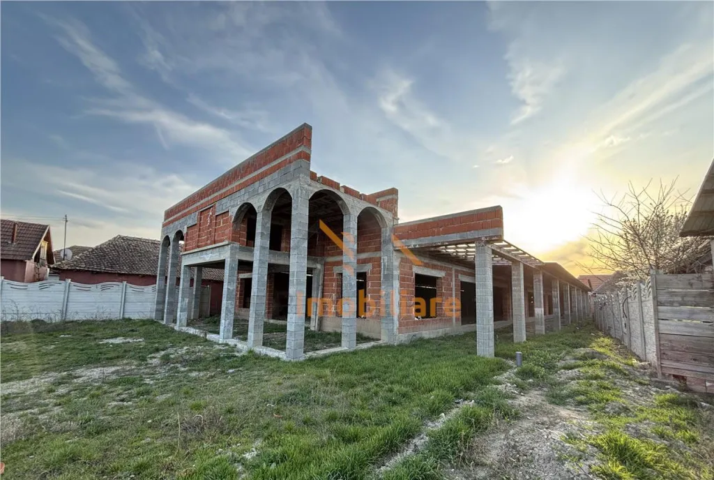 Spatiu comercial 752 mp batar teren 1 474 mp bihor