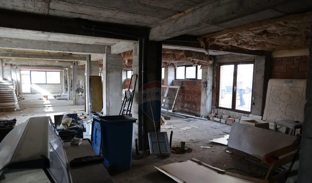 Spatiu comercial de 317mp de vanzare