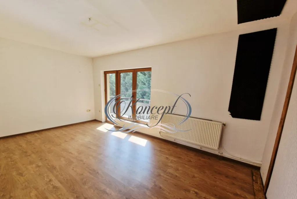 Apartament spatios si cu loc de parcare in Andrei Muresanu