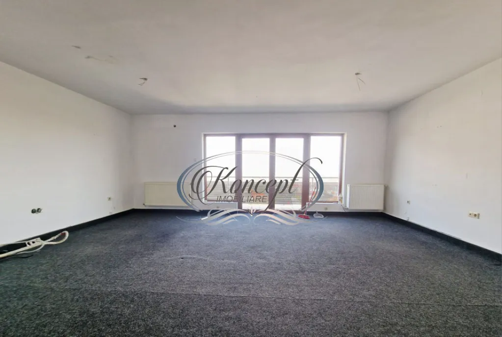 Apartament spatios si cu loc de parcare in Andrei Muresanu