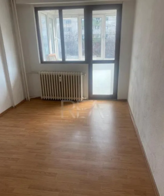 4 camere Pantelimon Piata Delfinului decomandat et 2 an