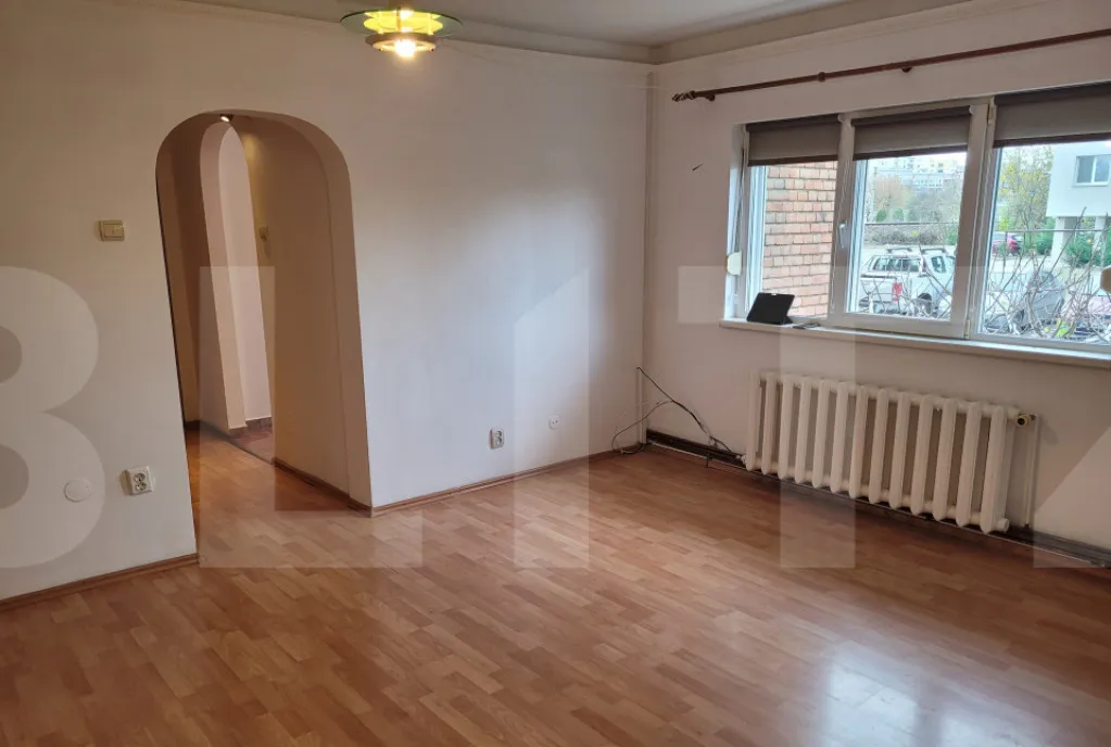 Apartament 4 camere 100 mp zona Podgoria Micalaca