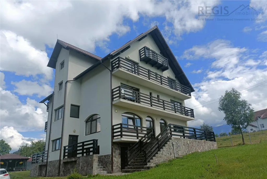 Pensiune noua cu panorama Bran