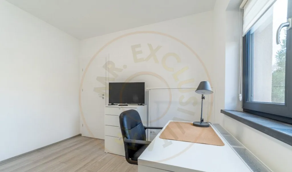 Garsoniera de inchiriat bloc nou Trivale loc de parcare