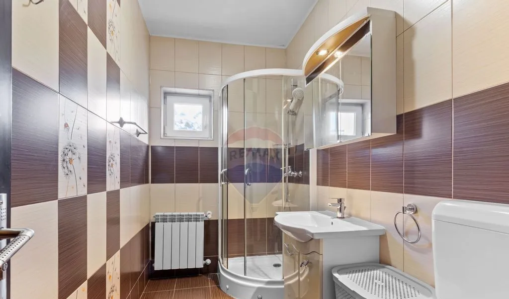Apartament spatios cu 2 camere de inchiriat in zona Po
