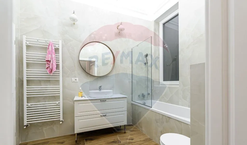 Apartament spatios cu 2 camere prima inchiriere Ultra